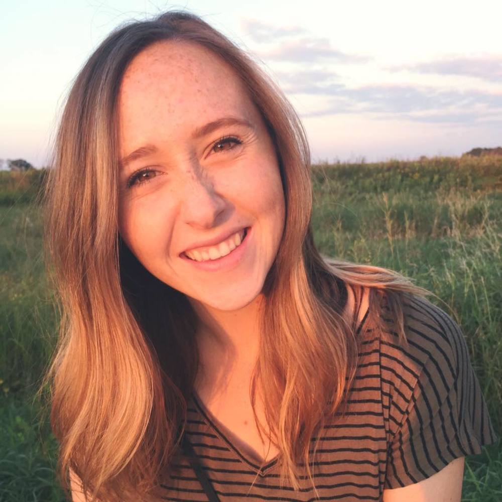 Meet your Posher, Emily